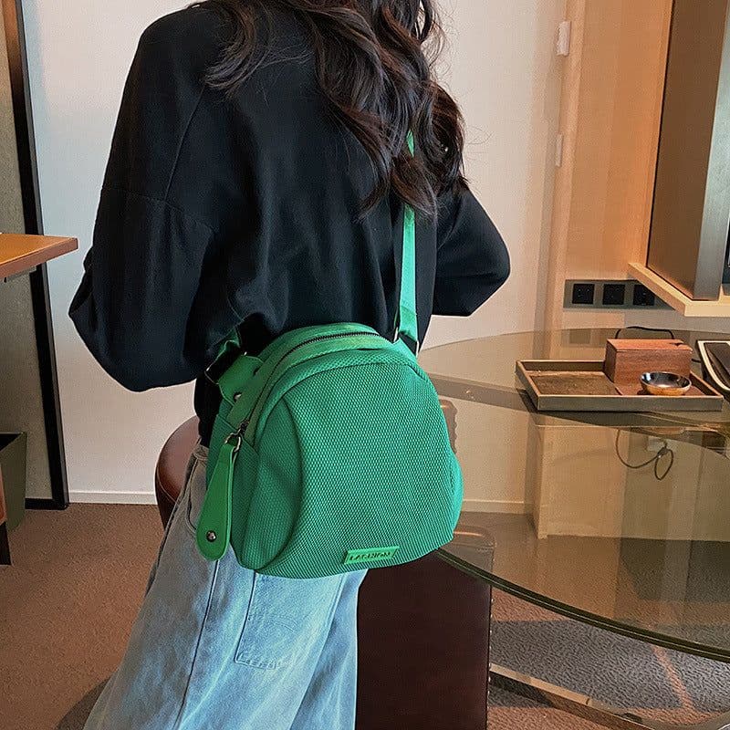 image-Shell Shoulder Bag Women New Trendy Fashion Versatile Large Capacity Crossbody Sports Bags