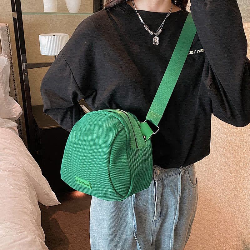 image-Shell Shoulder Bag Women New Trendy Fashion Versatile Large Capacity Crossbody Sports Bags