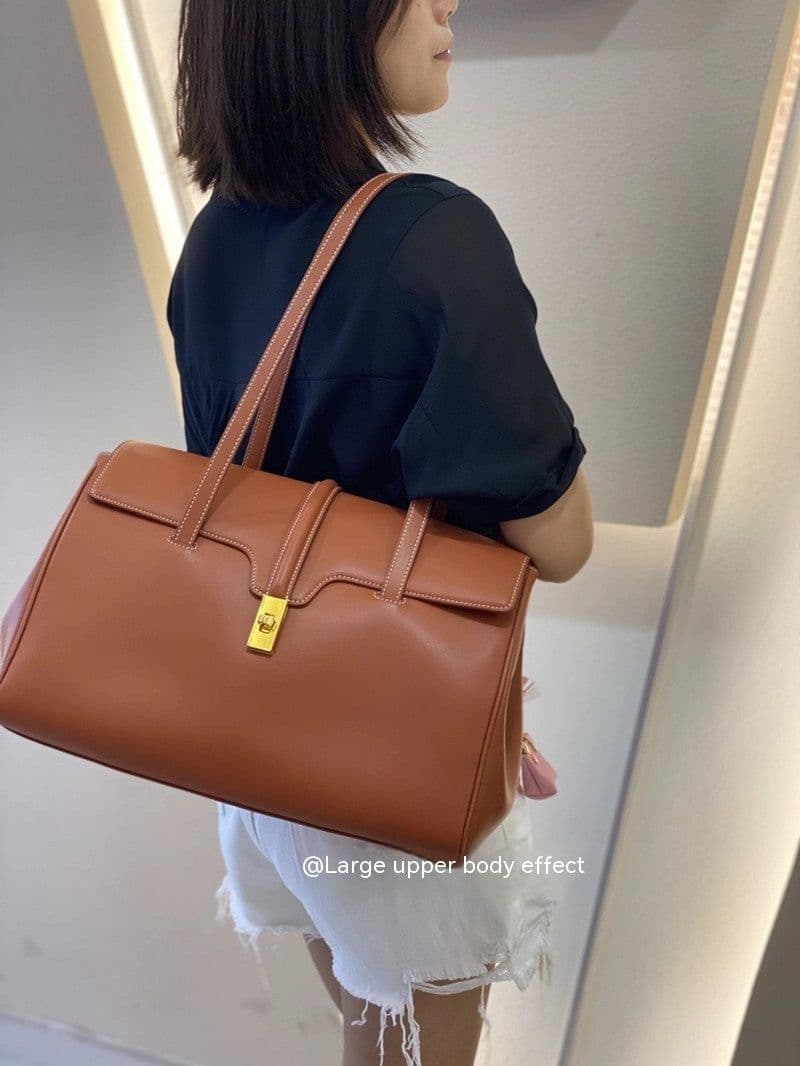 image-Large Capacity Totes First Layer Cowhide