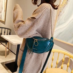image-Women's Fashion All-matching Lightweight Retro Chest Bag