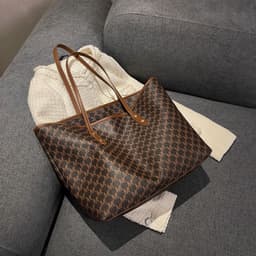 image-Women's Shoulder Bag Large Capacity Commuter's All-matching Tote Bag