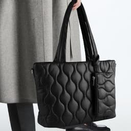 image-Lightweight Simple Commuter Portable Shoulder Bag Large Capacity Multi-compartment