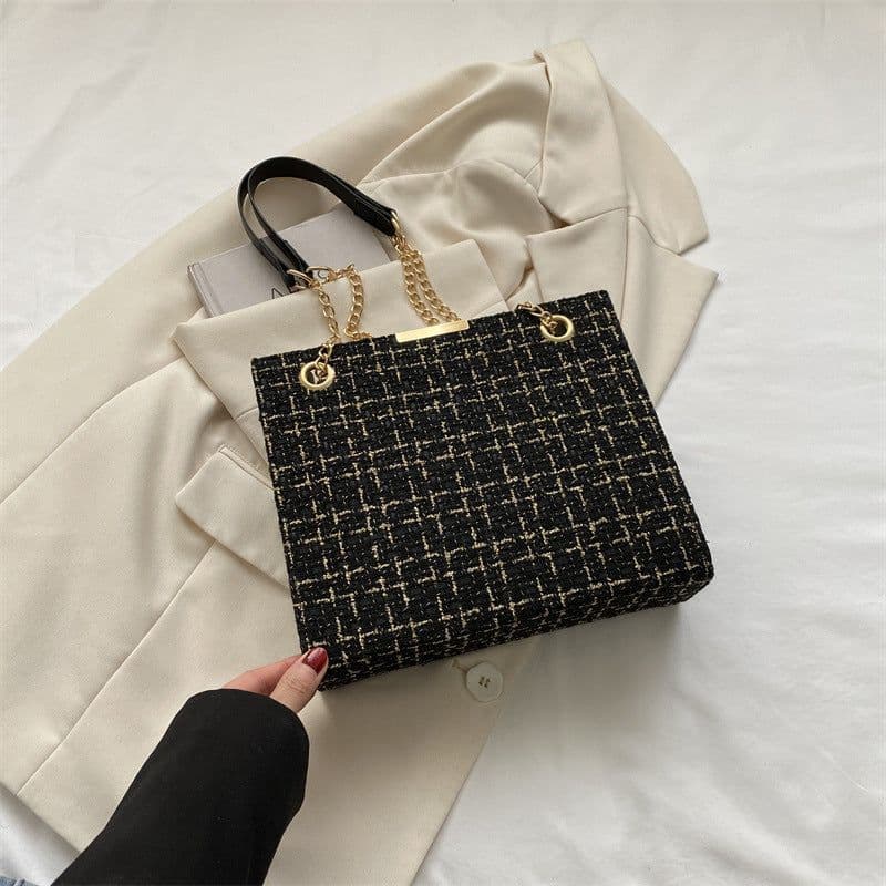 image-Large Capacity Women's Leisure Chain Shoulder Bag