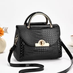 image-Women's Small Square Fashion Shoulder Crossbody Bag