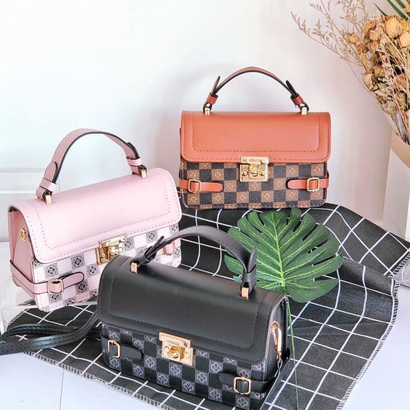 image-Comfortable Retro Small Square Pattern Ethnic Crossbody Bag