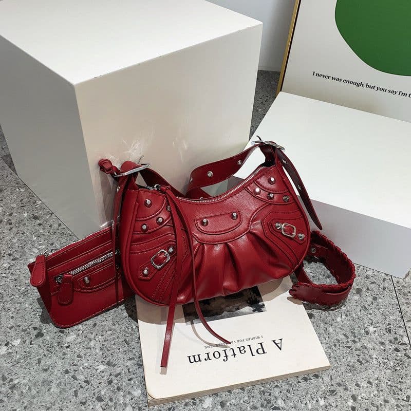 image-Women's Fashion Vintage Crumpled Crescent Moon Son Mother Shoulder Bag
