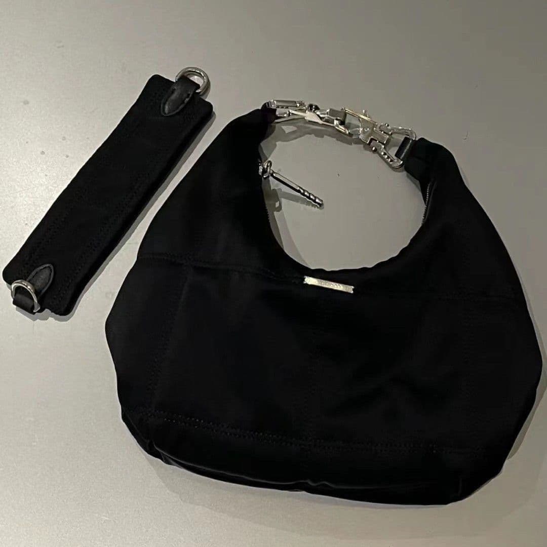 image-Winter Velvet Black Retro Sunny Dark Clouds Special-interest Design Casual Fashion Underarm Baguette Bag