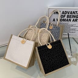 image-Western Style Lunch Box Japanese Ins Small Shoulder Bag