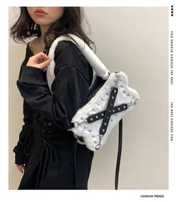 image-Sweet Cool Hot Girl Rivet Plush Shoulder Bag