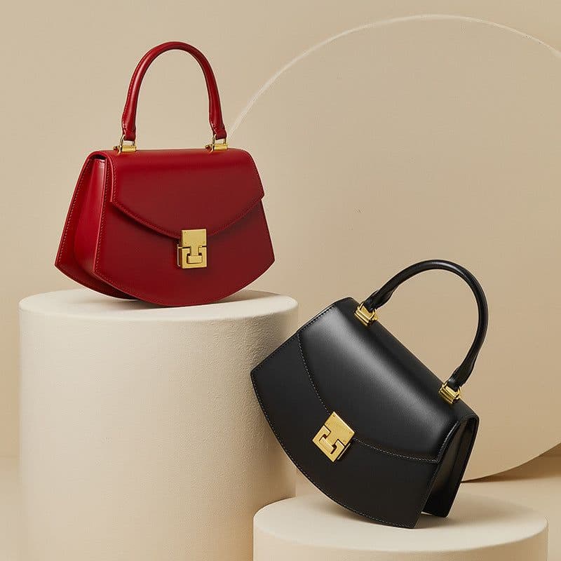 image-Fashion High-grade Saddle Shoulder Genuine Leather Flap French Crossbody Bag