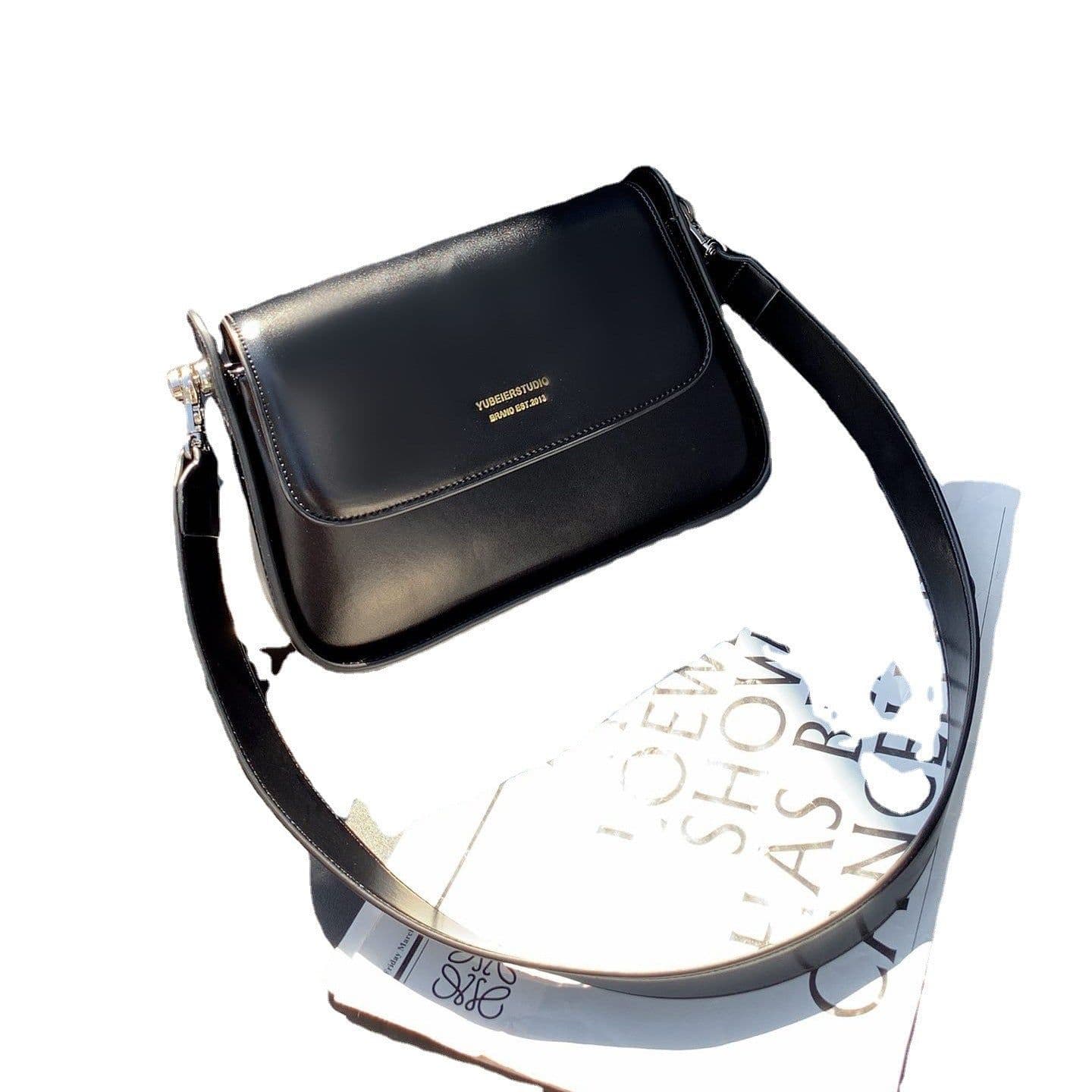 image-Retro And Fashion Vegan Leather Women's All-Matching Small Square Bag