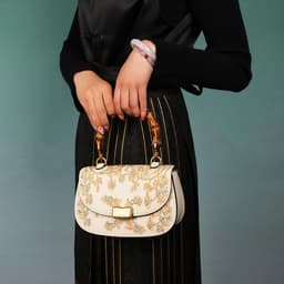 image-Cowhide Embroidery Ladies Bamboo Handbag