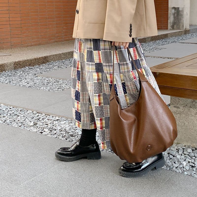 image-Large Capacity Special-interest Design Pleated Shoulder Commuter Bag