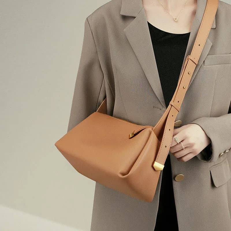 image-Women's High-grade Cowhide Baguette Underarm Bag