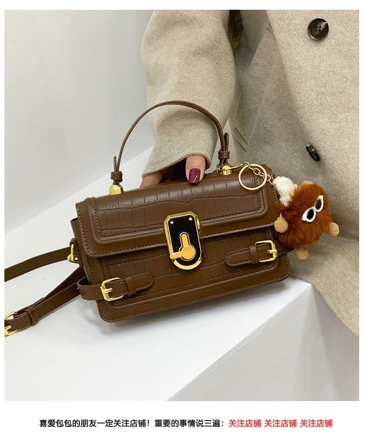 image-Women's Fashion Portable Shoulder Messenger Bag