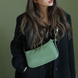 image-Retro Baguette Bag Fashion Casual Summer Shoulder Messenger Bag