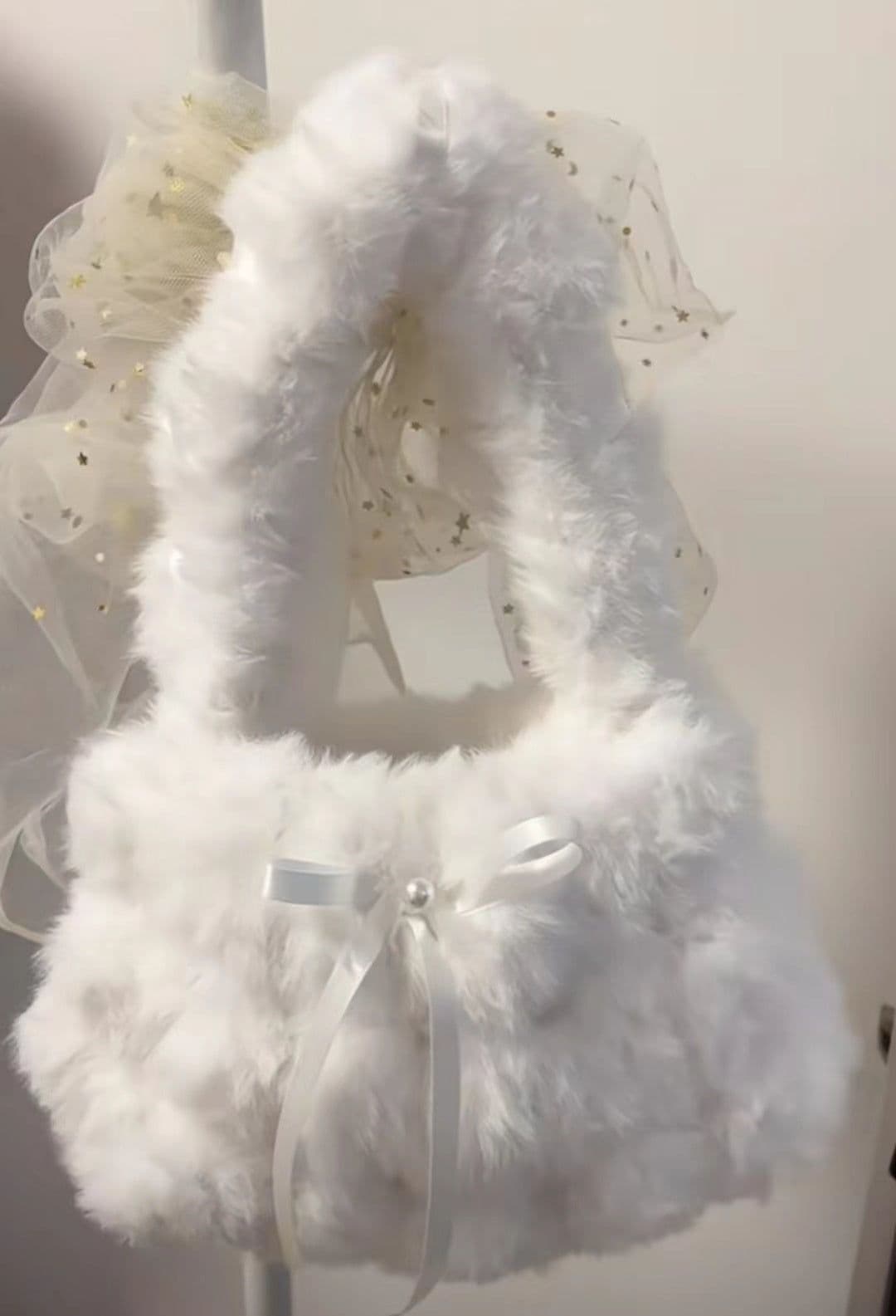 image-Plush Handbag Women's Snow White Bow Pearl Bag