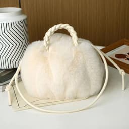 image-Plush Versatile Handbag Women's Pleated Cloud Bag