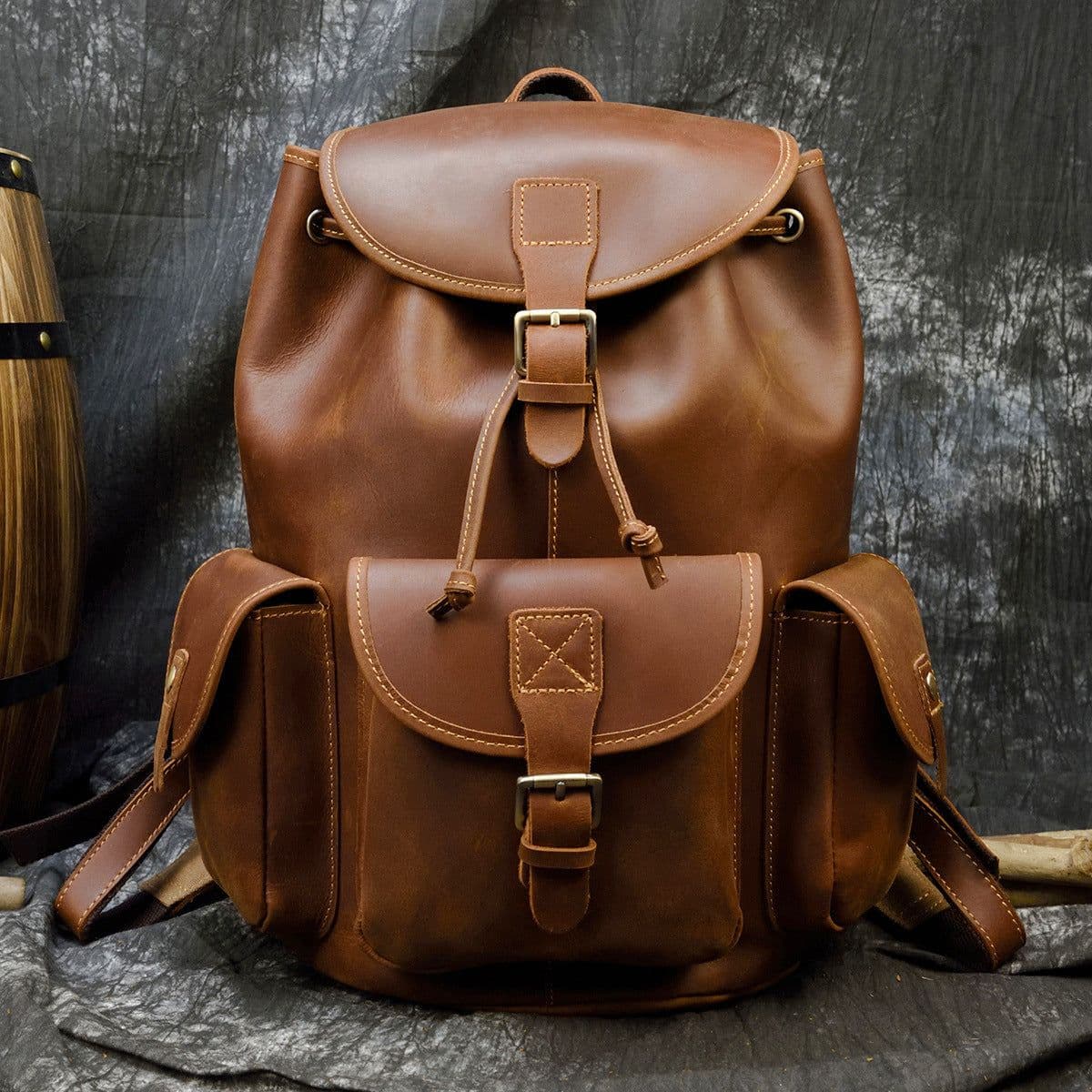 image-Retro Men's Cowhide Casual Backpack