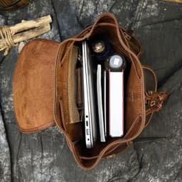 image-Retro Men's Cowhide Casual Backpack