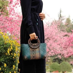 image-Straw Woven Women's Bag Leisure Holiday Handbag