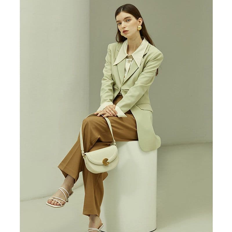 image-Women's Hand-carrying Genuine Leather Semi-circular Saddle Bag