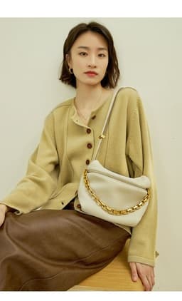 image-Leather Folds Clouds Bag Chain Shoulder Cowhide Crossbody Bag