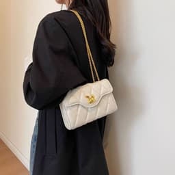image-Women's Fashion Diamond Chain Small Square Bag