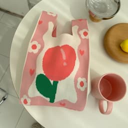 image-Spring Tulip Knitted Bags Contrast Color And Versatile Hand Carrying