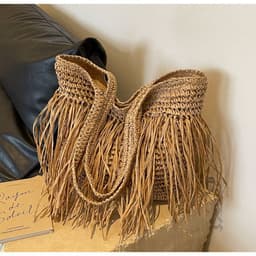 image-Straw Woven Women's Large Capacity Tassel Shoulder Bag
