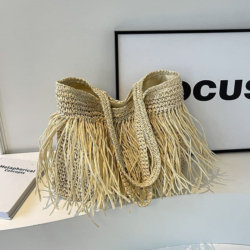 image-Straw Woven Women's Large Capacity Tassel Shoulder Bag