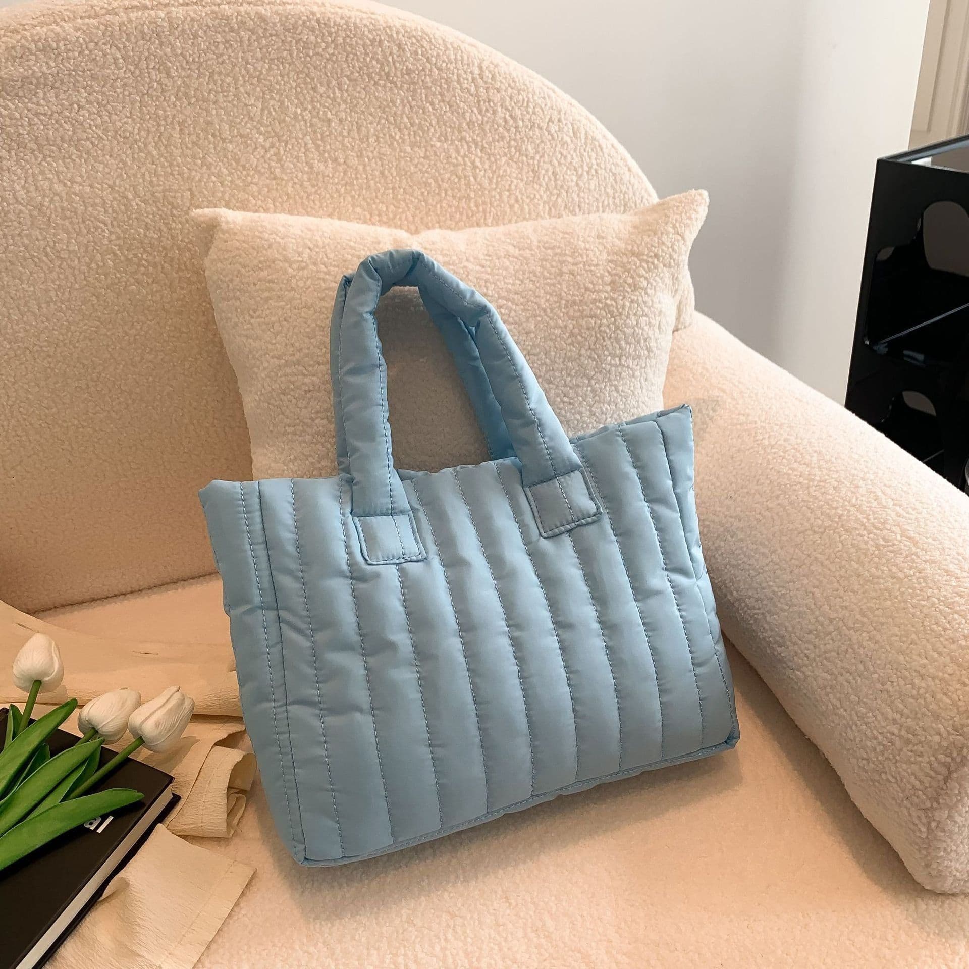 image-Women's Large-capacity Soft Striped Portable And Fashion Handbag