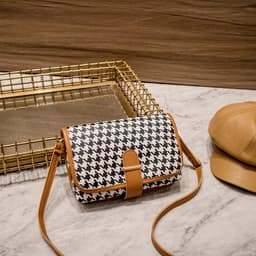 image-Women's Fashion Plaid Shoulder Messenger Bag