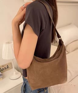 image-American Frosted Suede Single Shoulder Underarm Large Capacity Commuter Bag
