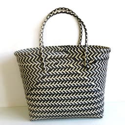 image-Woven Portable Striped Color Matching Beach Fashion Women's Bag