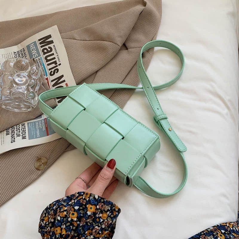 image-All-match Shoulder Bag Handmade Woven Small Square Bag