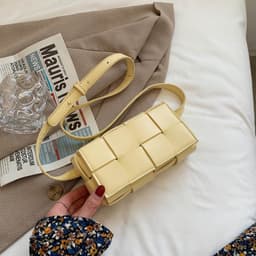 image-All-match Shoulder Bag Handmade Woven Small Square Bag