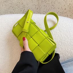 image-All-match Shoulder Bag Handmade Woven Small Square Bag