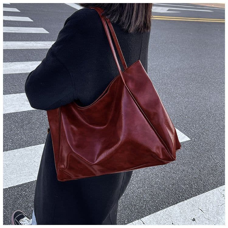 image-Women's Large Capacity Fashion Cattlehide Leather Shoulder Handbag