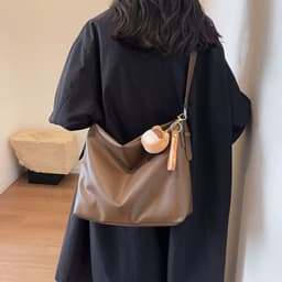 image-Wide Strap Crossbody Bag Women's Advanced High-capacity
