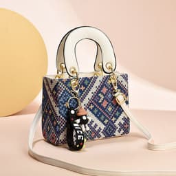 image-Women's Canvas Fashion Special-interest Crossbody Bag