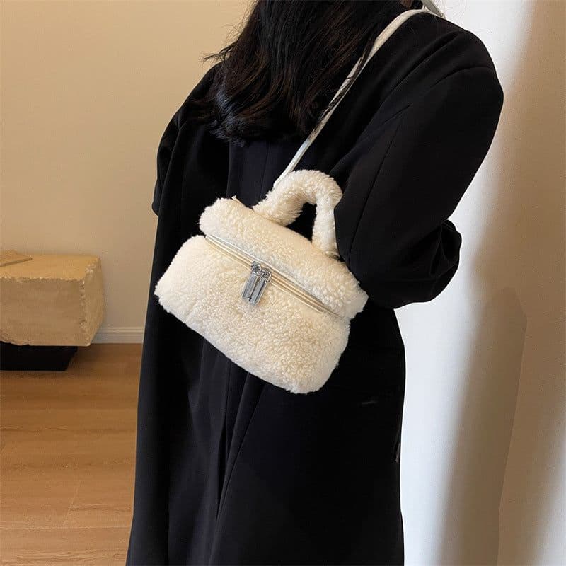 image-Autumn And Winter Lamb Wool Niche Popular Women's Bags Plush Portable