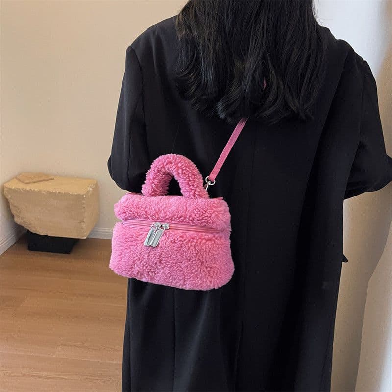 image-Autumn And Winter Lamb Wool Niche Popular Women's Bags Plush Portable