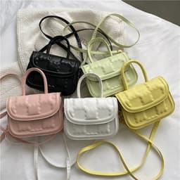 image-Women's Simple Korean-style Fashion Messenger Bag