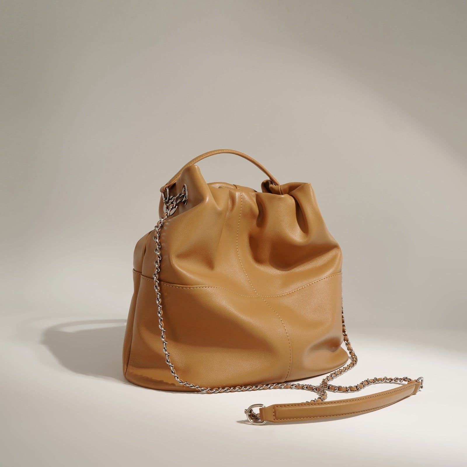 image-Large Capacity Commuter Shoulder Crossbody Chain Bag