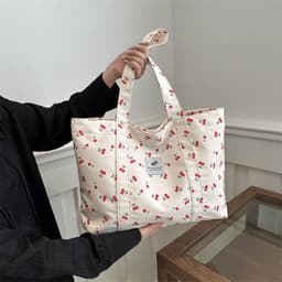 image-Large Capacity Floral Nylon Shoulder Bag