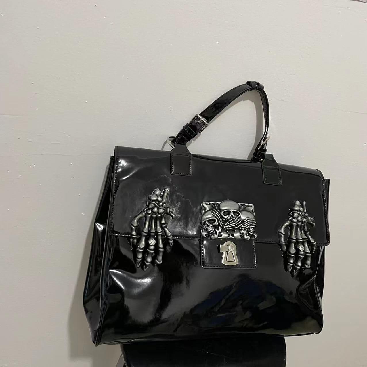 image-Original Hot Girl Patent Leather Large Capacity Special-interest Design Handbag