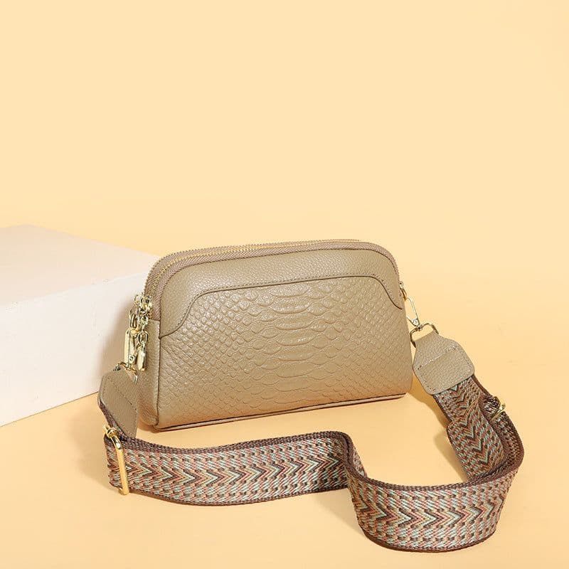 image-Fashion Simple Niche Shoulder Messenger Bag