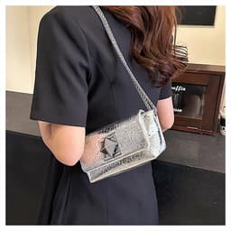 image-Fashion Women's Shoulder Chain Trendy Crossbody Bag