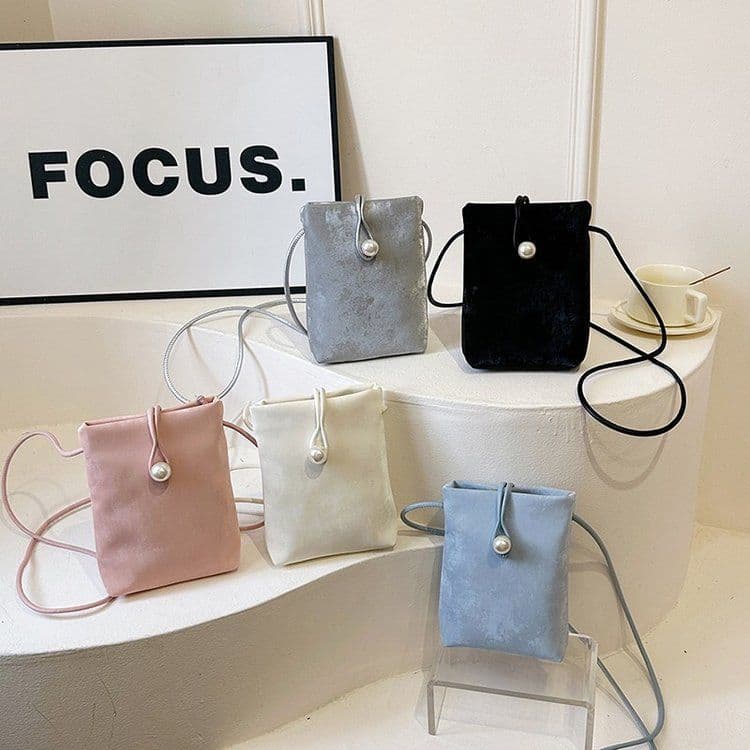 image-Fashion Women's Simple Western Style Lightweight Crossbody Bag